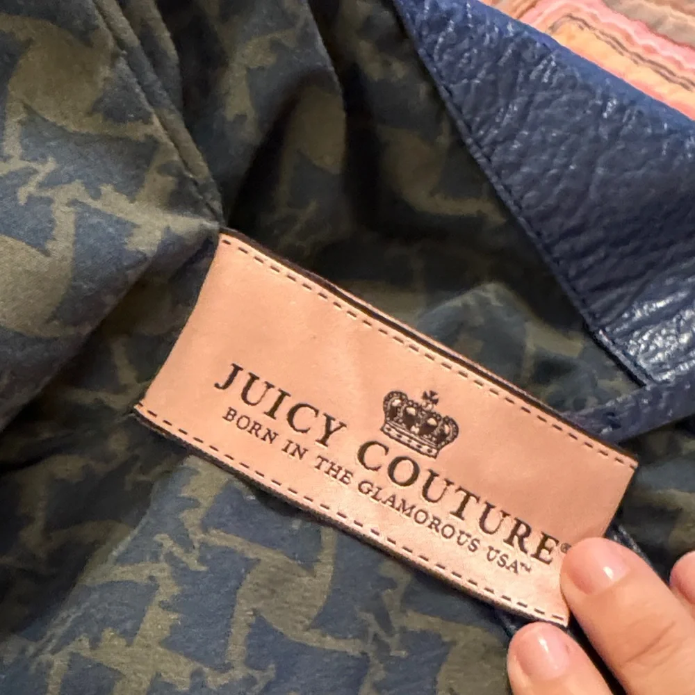 Juicy Couture Blue Tote Bag - Picture 4 of 14